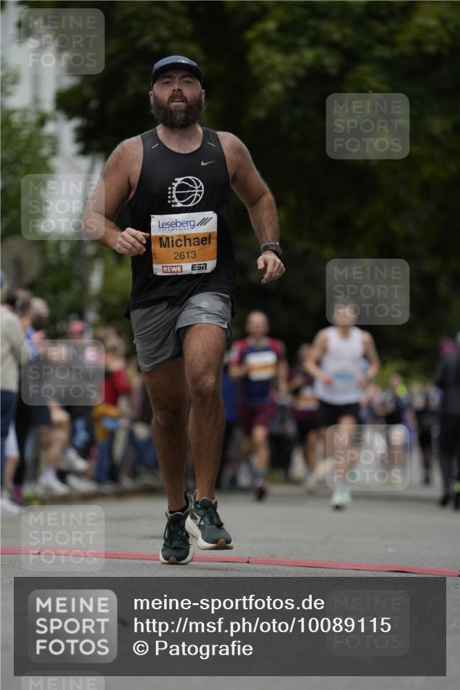 30.08.2026 - Blankeneser Heldenlauf Patografie http://msf.ph/oto/10089115 30.08.2026 11:48:49 Ziel 2482, 2613, 2943 meine-sportfotos.de