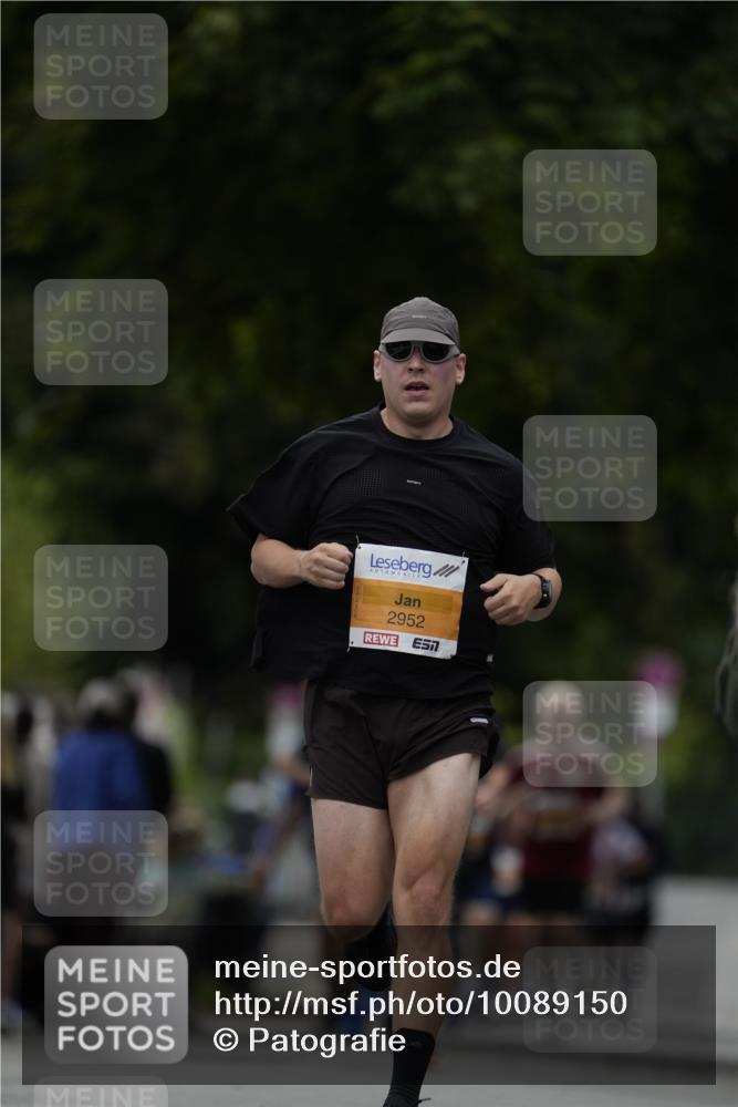 30.08.2026 - Blankeneser Heldenlauf Patografie http://msf.ph/oto/10089150 30.08.2026 11:49:22 Ziel 2205, 2232, 2624, 2952, 2955 meine-sportfotos.de