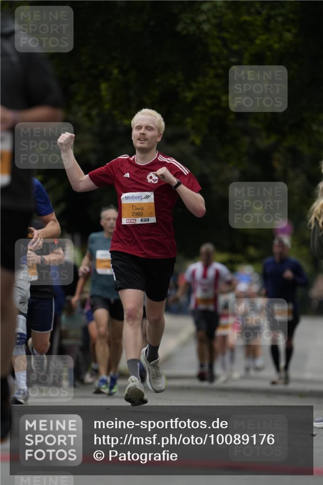 30.08.2026 - Blankeneser Heldenlauf Patografie http://msf.ph/oto/10089176 30.08.2026 11:49:32 Ziel 2205, 2261, 2267, 2657, 2721, 2960 meine-sportfotos.de