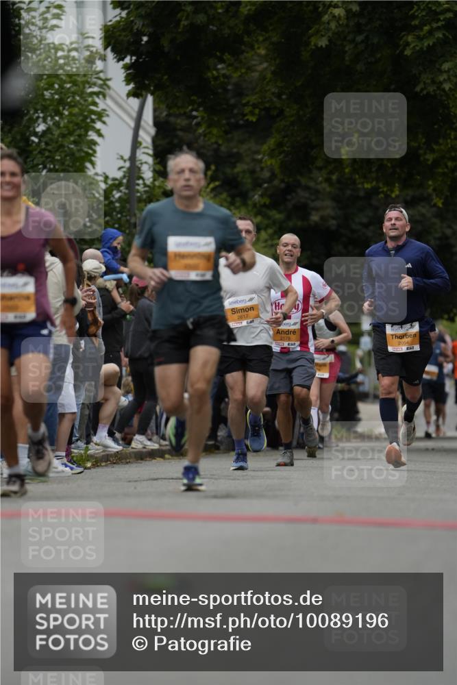 30.08.2026 - Blankeneser Heldenlauf Patografie http://msf.ph/oto/10089196 30.08.2026 11:49:40 Ziel 2261, 2267, 2365, 2550, 2569, 2657, 2721, 2960 meine-sportfotos.de