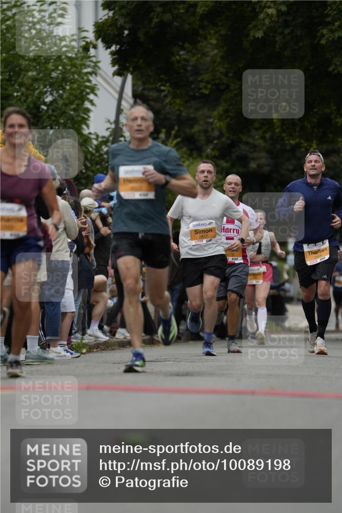 30.08.2026 - Blankeneser Heldenlauf Patografie http://msf.ph/oto/10089198 30.08.2026 11:49:40 Ziel 2261, 2267, 2365, 2550, 2569, 2657, 2721, 2960 meine-sportfotos.de