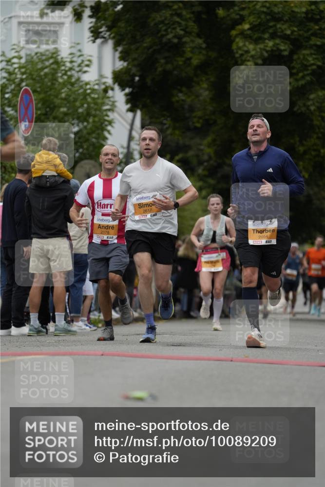 30.08.2026 - Blankeneser Heldenlauf Patografie http://msf.ph/oto/10089209 30.08.2026 11:49:43 Ziel 2054, 2178, 2261, 2267, 2365, 2550, 2569, 2617, 2960 meine-sportfotos.de