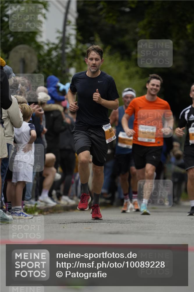 30.08.2026 - Blankeneser Heldenlauf Patografie http://msf.ph/oto/10089228 30.08.2026 11:49:53 Ziel 2054, 2178, 2617, 2674, 2739 meine-sportfotos.de
