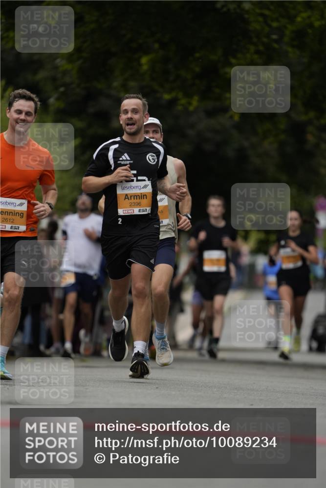 30.08.2026 - Blankeneser Heldenlauf Patografie http://msf.ph/oto/10089234 30.08.2026 11:49:55 Ziel 2396, 2612, 2674, 2739, 2958 meine-sportfotos.de