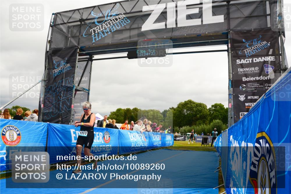 30.08.2026 - Elbe Triathlon Hamburg LAZAROV Photography http://msf.ph/oto/10089260 30.08.2026 12:34:24 Ziel 1717 meine-sportfotos.de