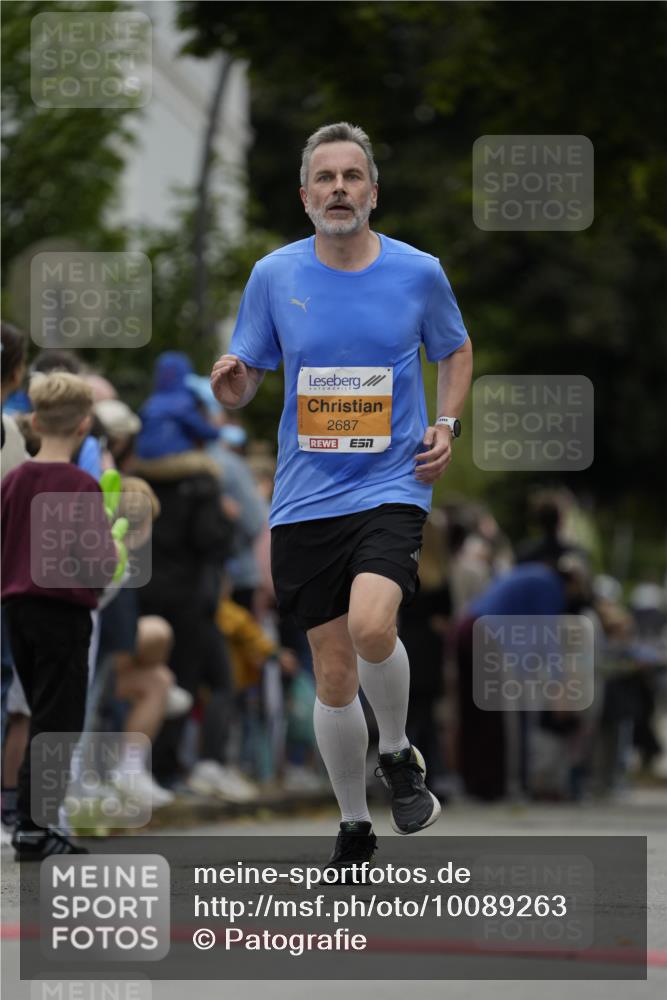 30.08.2026 - Blankeneser Heldenlauf Patografie http://msf.ph/oto/10089263 30.08.2026 11:50:14 Ziel 2017, 2220, 2687 meine-sportfotos.de