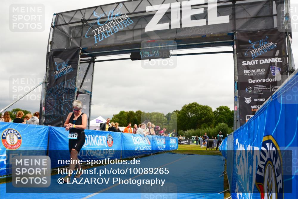 30.08.2026 - Elbe Triathlon Hamburg LAZAROV Photography http://msf.ph/oto/10089265 30.08.2026 12:34:24 Ziel 1717 meine-sportfotos.de