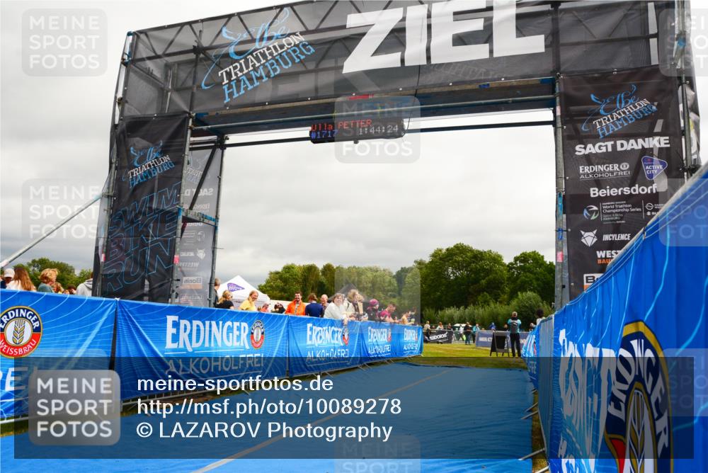 30.08.2026 - Elbe Triathlon Hamburg LAZAROV Photography http://msf.ph/oto/10089278 30.08.2026 12:34:34 Ziel  meine-sportfotos.de