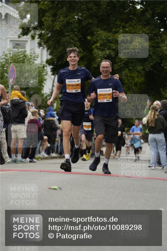 30.08.2026 - Blankeneser Heldenlauf Patografie http://msf.ph/oto/10089298 30.08.2026 11:50:46 Ziel 2105, 2149, 2150, 2209, 2544, 2712, 2732, 2881 meine-sportfotos.de