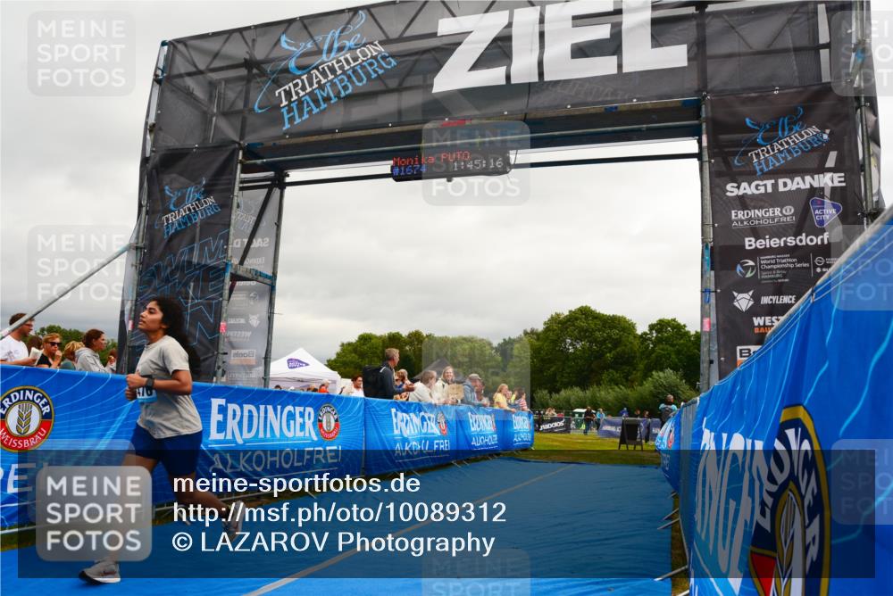 30.08.2026 - Elbe Triathlon Hamburg LAZAROV Photography http://msf.ph/oto/10089312 30.08.2026 12:36:02 Ziel 1476 meine-sportfotos.de