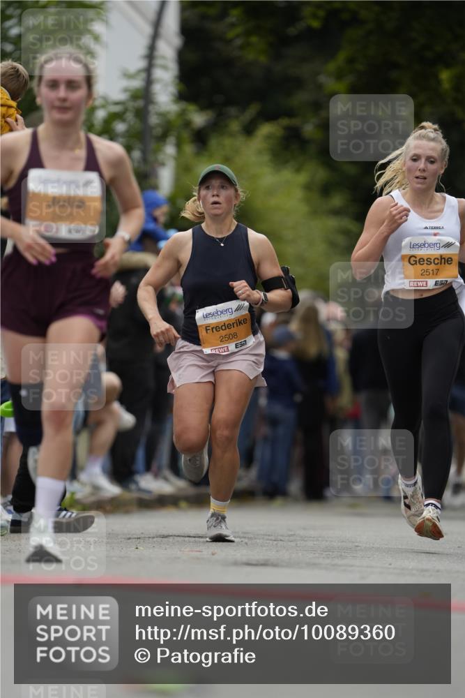 30.08.2026 - Blankeneser Heldenlauf Patografie http://msf.ph/oto/10089360 30.08.2026 11:51:22 Ziel 2504, 2508, 2517, 2835 meine-sportfotos.de