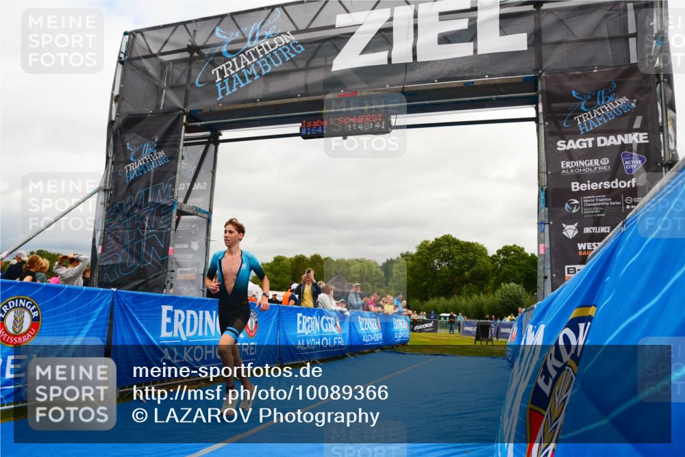 30.08.2026 - Elbe Triathlon Hamburg LAZAROV Photography http://msf.ph/oto/10089366 30.08.2026 12:38:50 Ziel 1724 meine-sportfotos.de