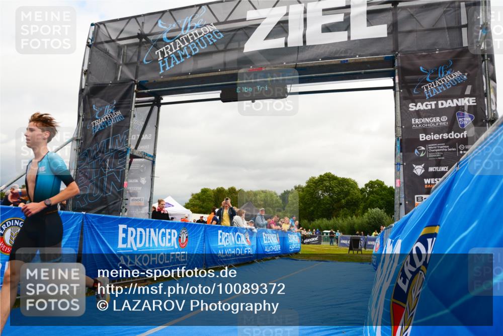 30.08.2026 - Elbe Triathlon Hamburg LAZAROV Photography http://msf.ph/oto/10089372 30.08.2026 12:38:50 Ziel 1724 meine-sportfotos.de