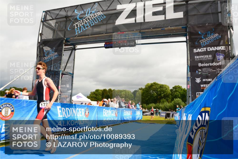 30.08.2026 - Elbe Triathlon Hamburg LAZAROV Photography http://msf.ph/oto/10089393 30.08.2026 12:39:59 Ziel 1677, 1723 meine-sportfotos.de