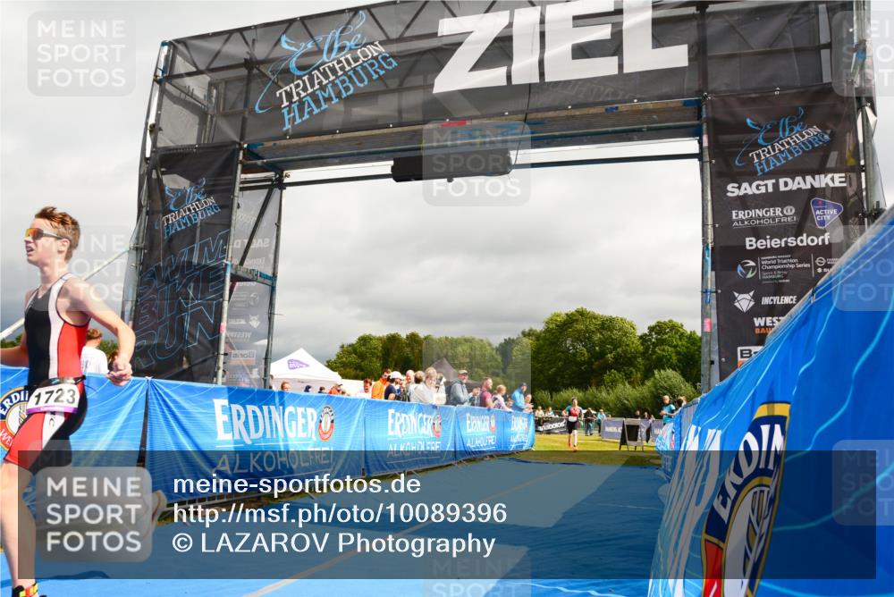 30.08.2026 - Elbe Triathlon Hamburg LAZAROV Photography http://msf.ph/oto/10089396 30.08.2026 12:39:59 Ziel 1677, 1723 meine-sportfotos.de