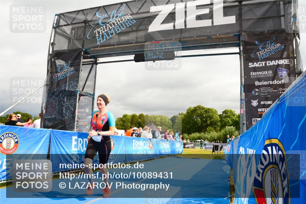 30.08.2026 - Elbe Triathlon Hamburg LAZAROV Photography http://msf.ph/oto/10089431 30.08.2026 12:40:04 Ziel 1677 meine-sportfotos.de