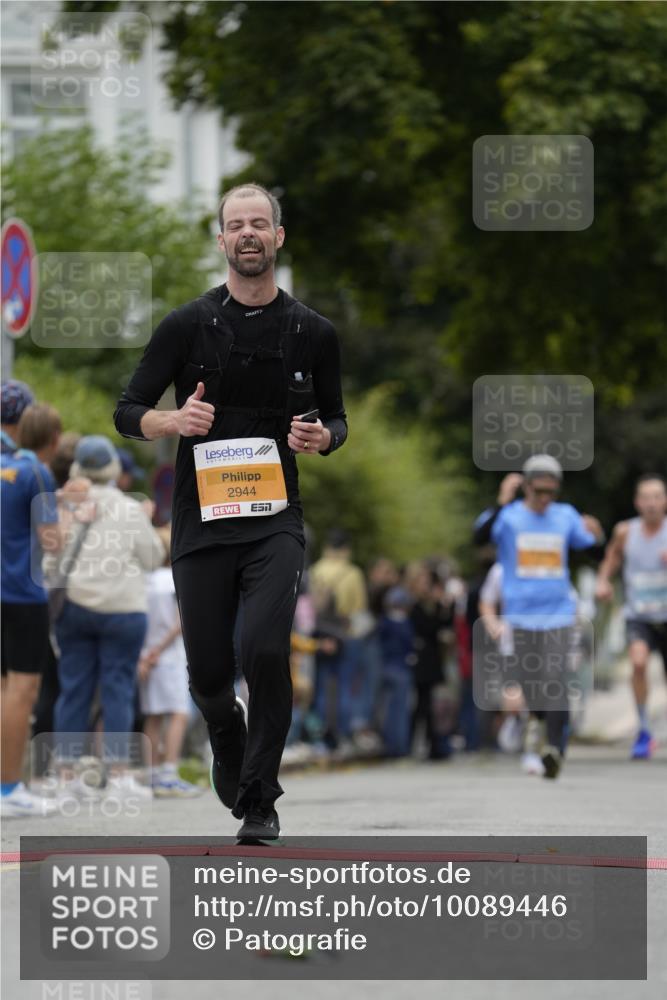 30.08.2026 - Blankeneser Heldenlauf Patografie http://msf.ph/oto/10089446 30.08.2026 11:52:35 Ziel 2627, 2911, 2944 meine-sportfotos.de