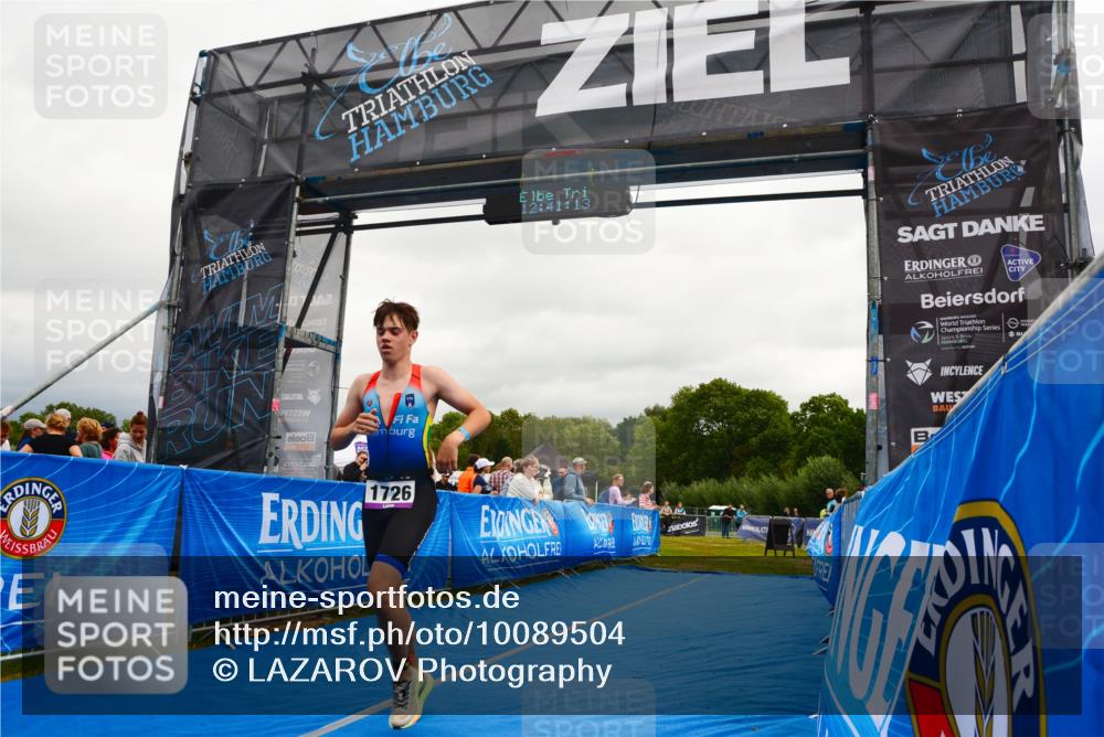 30.08.2026 - Elbe Triathlon Hamburg LAZAROV Photography http://msf.ph/oto/10089504 30.08.2026 12:41:14 Ziel 1726, 1752 meine-sportfotos.de