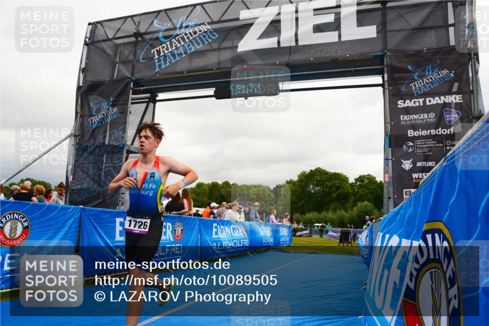 30.08.2026 - Elbe Triathlon Hamburg LAZAROV Photography http://msf.ph/oto/10089505 30.08.2026 12:41:14 Ziel 1726, 1752 meine-sportfotos.de