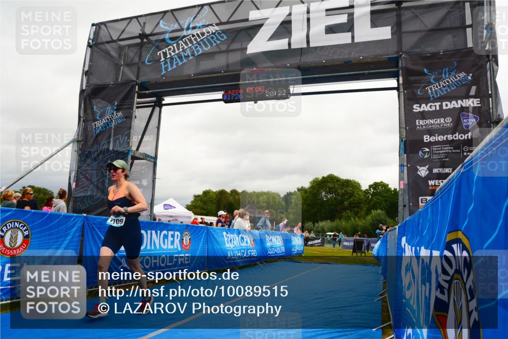 30.08.2026 - Elbe Triathlon Hamburg LAZAROV Photography http://msf.ph/oto/10089515 30.08.2026 12:41:35 Ziel 1709 meine-sportfotos.de