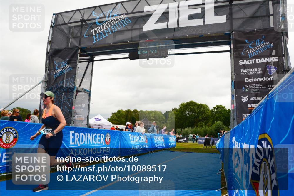 30.08.2026 - Elbe Triathlon Hamburg LAZAROV Photography http://msf.ph/oto/10089517 30.08.2026 12:41:35 Ziel 1709 meine-sportfotos.de