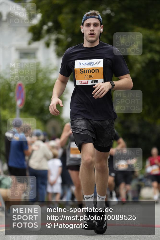 30.08.2026 - Blankeneser Heldenlauf Patografie http://msf.ph/oto/10089525 30.08.2026 11:53:13 Ziel 2004, 2173, 2186, 2404, 2433, 2699 meine-sportfotos.de