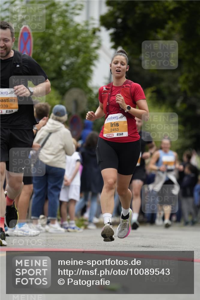 30.08.2026 - Blankeneser Heldenlauf Patografie http://msf.ph/oto/10089543 30.08.2026 11:53:22 Ziel 2004, 2339, 2404, 2453 meine-sportfotos.de