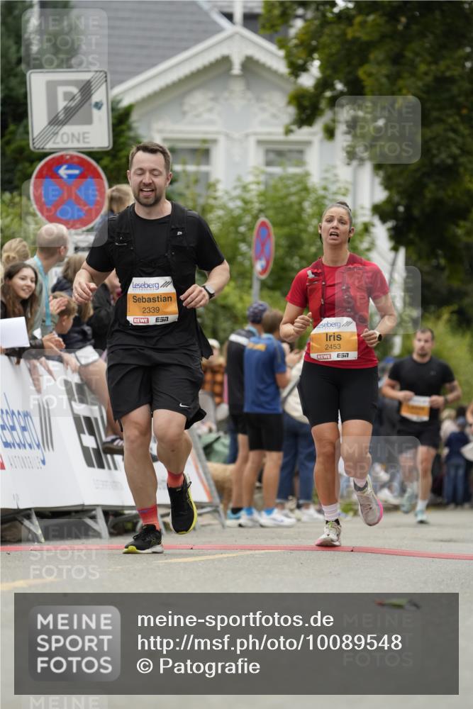 30.08.2026 - Blankeneser Heldenlauf Patografie http://msf.ph/oto/10089548 30.08.2026 11:53:24 Ziel 2004, 2339, 2453, 2486 meine-sportfotos.de