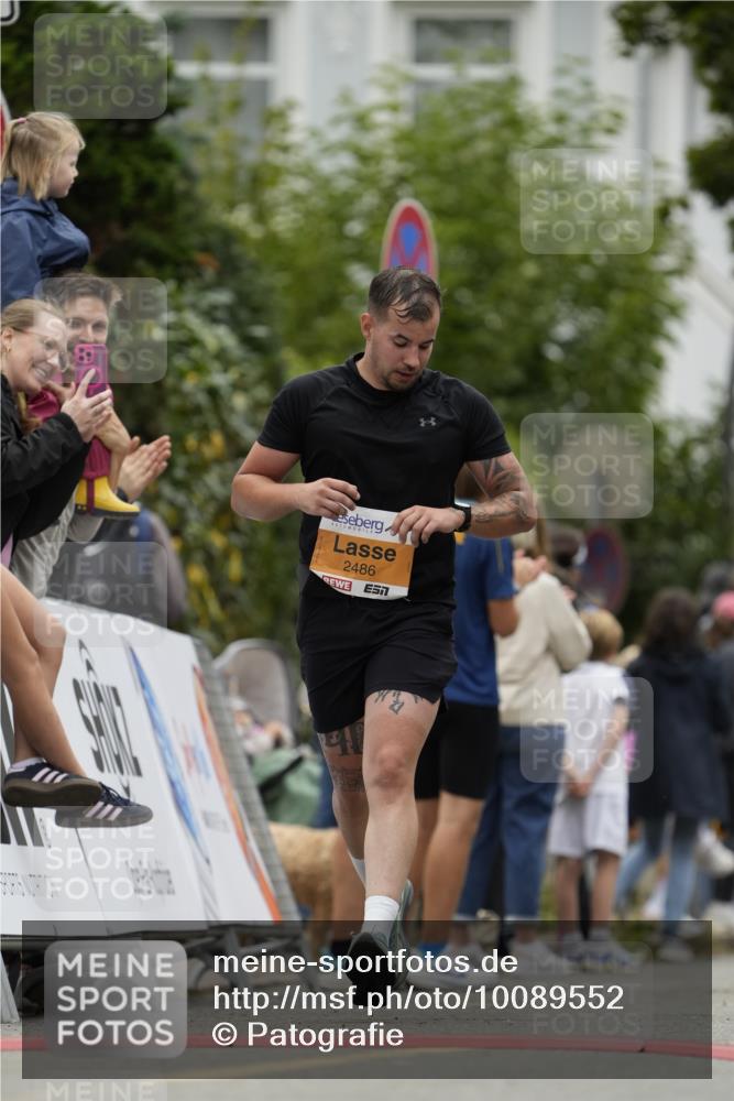 30.08.2026 - Blankeneser Heldenlauf Patografie http://msf.ph/oto/10089552 30.08.2026 11:53:27 Ziel 2137, 2339, 2453, 2486, 2669 meine-sportfotos.de
