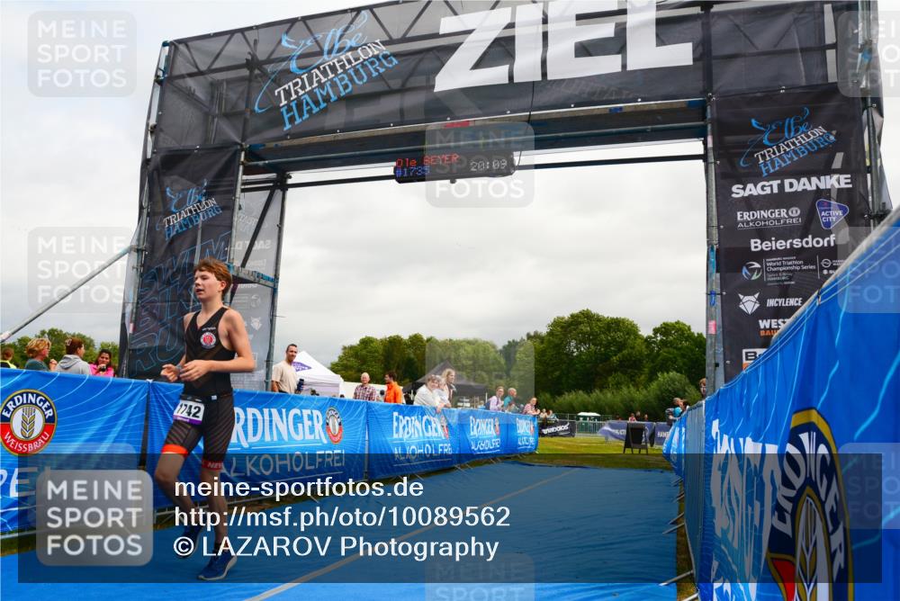 30.08.2026 - Elbe Triathlon Hamburg LAZAROV Photography http://msf.ph/oto/10089562 30.08.2026 12:43:49 Ziel 1742 meine-sportfotos.de