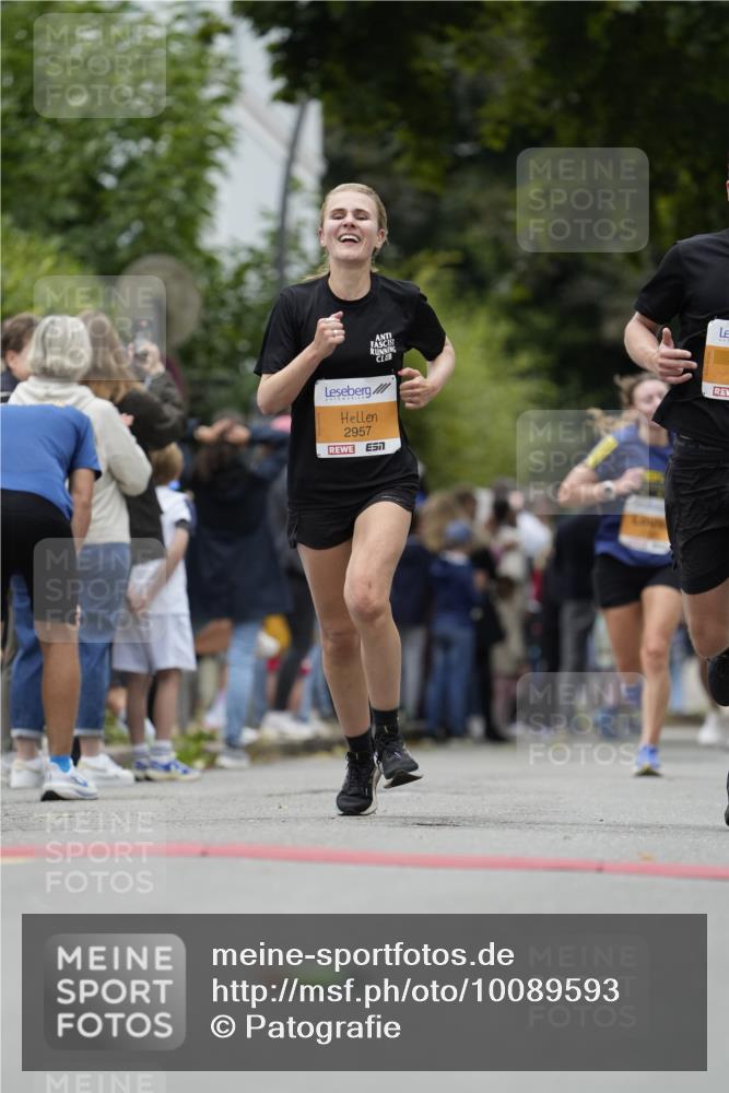 30.08.2026 - Blankeneser Heldenlauf Patografie http://msf.ph/oto/10089593 30.08.2026 11:53:49 Ziel 2942, 2957 meine-sportfotos.de