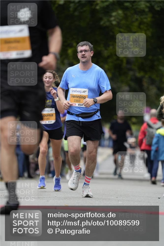 30.08.2026 - Blankeneser Heldenlauf Patografie http://msf.ph/oto/10089599 30.08.2026 11:53:52 Ziel 2303, 2585, 2942, 2957 meine-sportfotos.de