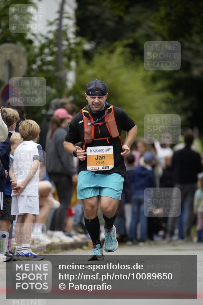 30.08.2026 - Blankeneser Heldenlauf Patografie http://msf.ph/oto/10089650 30.08.2026 11:54:23 Ziel 2315, 2327, 2373, 2909 meine-sportfotos.de