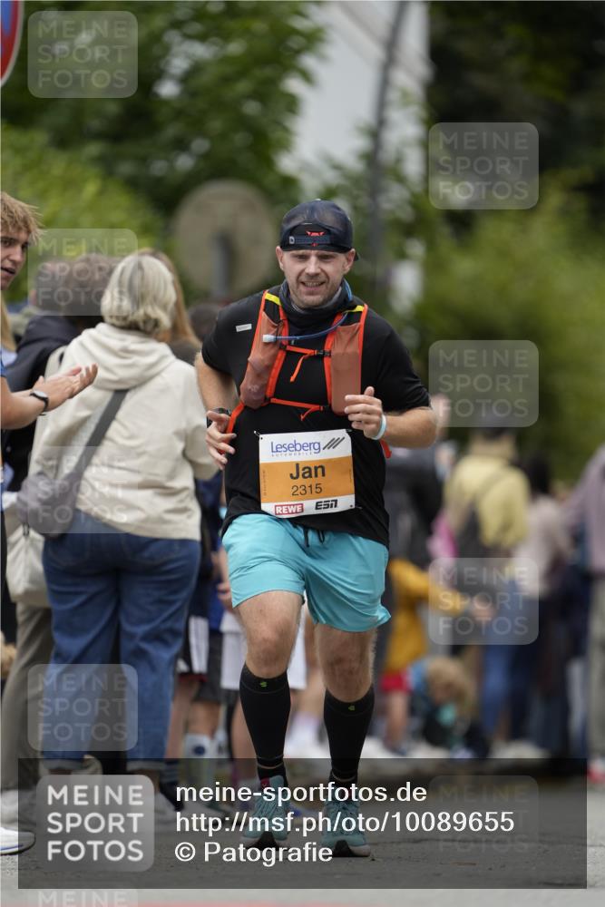30.08.2026 - Blankeneser Heldenlauf Patografie http://msf.ph/oto/10089655 30.08.2026 11:54:25 Ziel 2315, 2327, 2373, 2909 meine-sportfotos.de