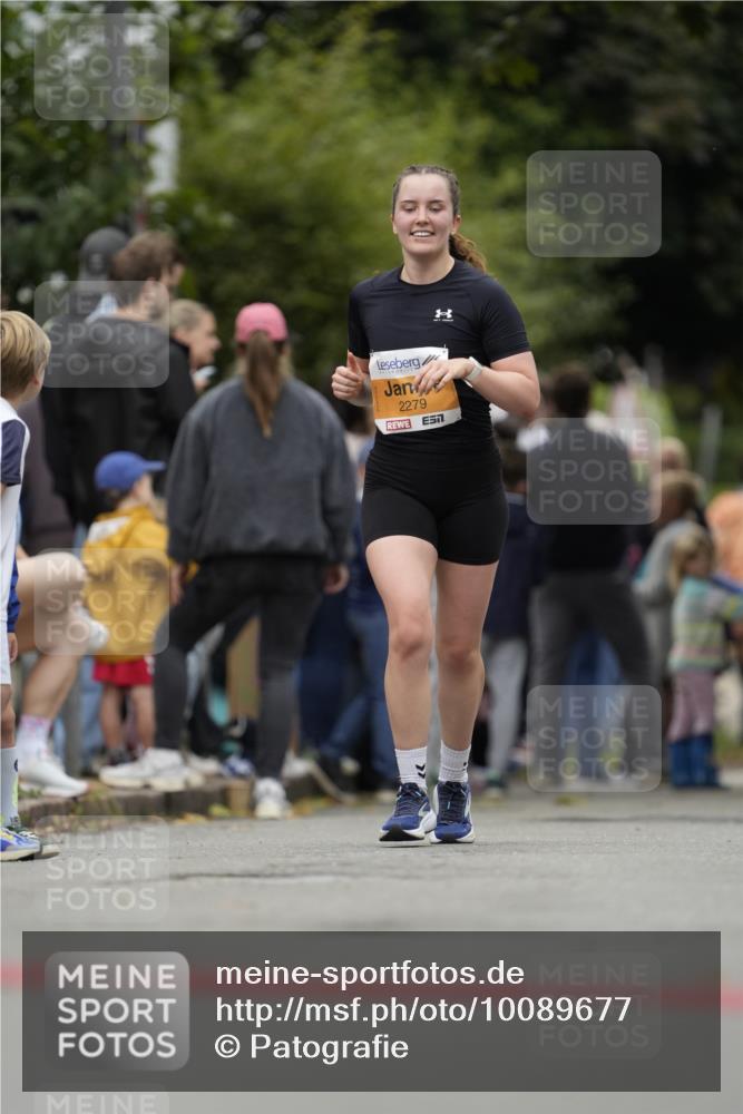 30.08.2026 - Blankeneser Heldenlauf Patografie http://msf.ph/oto/10089677 30.08.2026 11:54:39 Ziel 2701, 2825, 4030 meine-sportfotos.de
