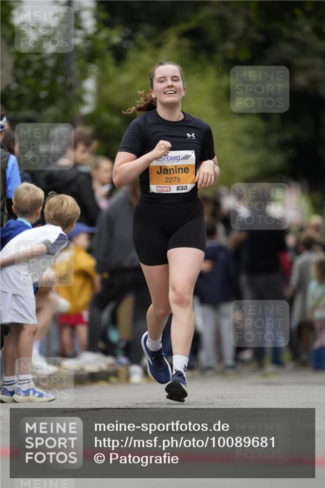 30.08.2026 - Blankeneser Heldenlauf Patografie http://msf.ph/oto/10089681 30.08.2026 11:54:41 Ziel 2279, 2701, 2825 meine-sportfotos.de