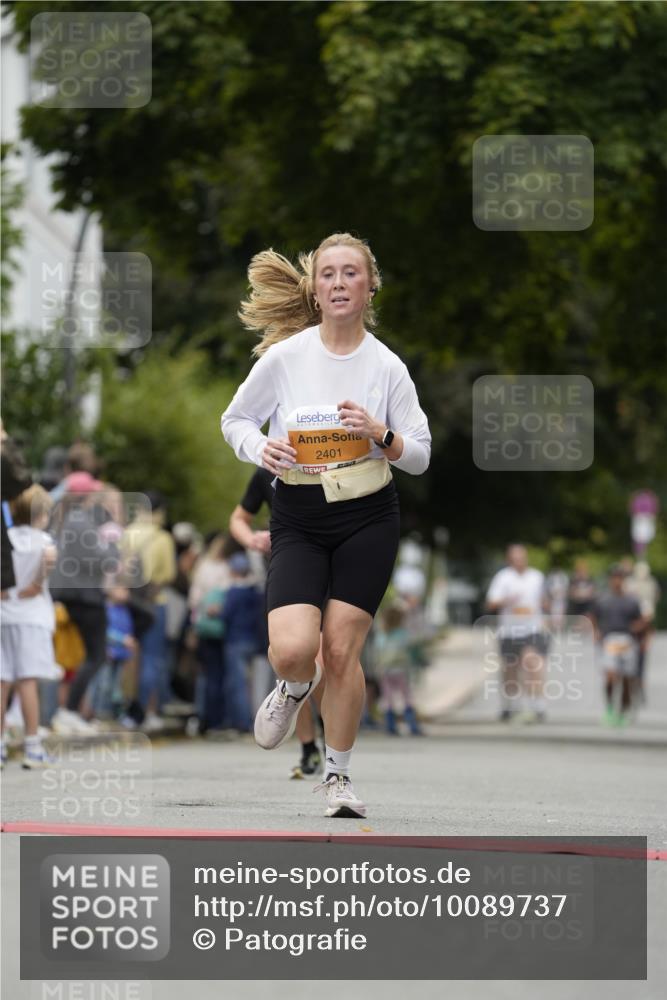 30.08.2026 - Blankeneser Heldenlauf Patografie http://msf.ph/oto/10089737 30.08.2026 11:55:19 Ziel 2350, 2401, 2649, 2864 meine-sportfotos.de