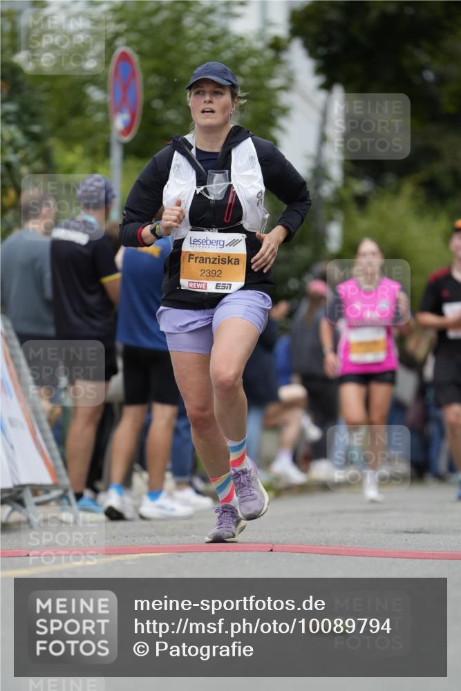 30.08.2026 - Blankeneser Heldenlauf Patografie http://msf.ph/oto/10089794 30.08.2026 11:56:11 Ziel 2392, 2407 meine-sportfotos.de
