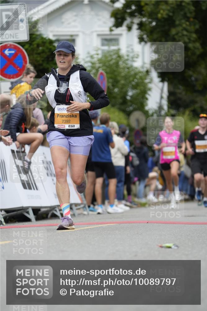 30.08.2026 - Blankeneser Heldenlauf Patografie http://msf.ph/oto/10089797 30.08.2026 11:56:12 Ziel 2392, 2407 meine-sportfotos.de