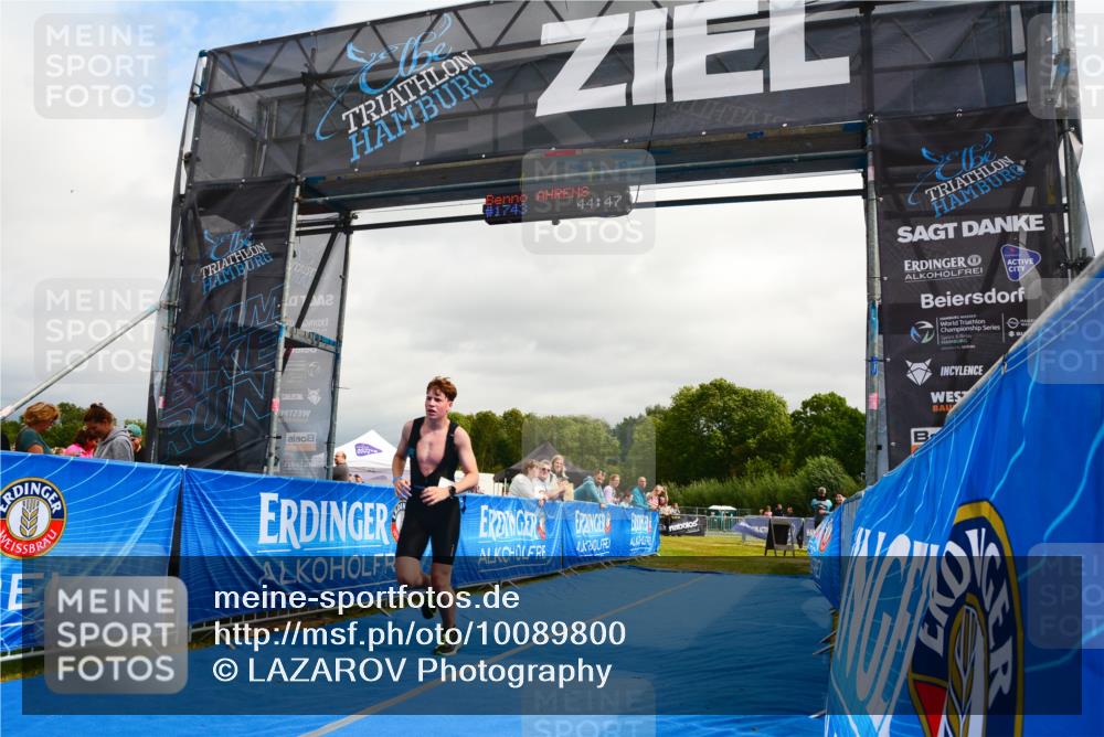 30.08.2026 - Elbe Triathlon Hamburg LAZAROV Photography http://msf.ph/oto/10089800 30.08.2026 12:45:20 Ziel 1733 meine-sportfotos.de