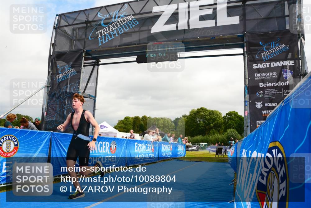 30.08.2026 - Elbe Triathlon Hamburg LAZAROV Photography http://msf.ph/oto/10089804 30.08.2026 12:45:20 Ziel 1733 meine-sportfotos.de