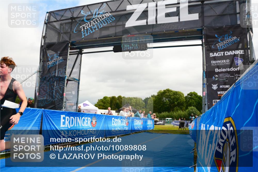 30.08.2026 - Elbe Triathlon Hamburg LAZAROV Photography http://msf.ph/oto/10089808 30.08.2026 12:45:20 Ziel 1733 meine-sportfotos.de