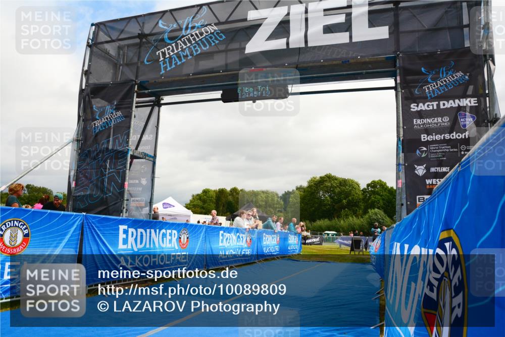 30.08.2026 - Elbe Triathlon Hamburg LAZAROV Photography http://msf.ph/oto/10089809 30.08.2026 12:45:20 Ziel 1733 meine-sportfotos.de