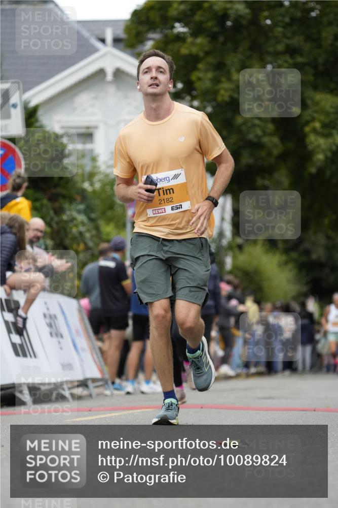 30.08.2026 - Blankeneser Heldenlauf Patografie http://msf.ph/oto/10089824 30.08.2026 11:56:21 Ziel 2182, 2262, 2263, 2322, 2407, 2473 meine-sportfotos.de