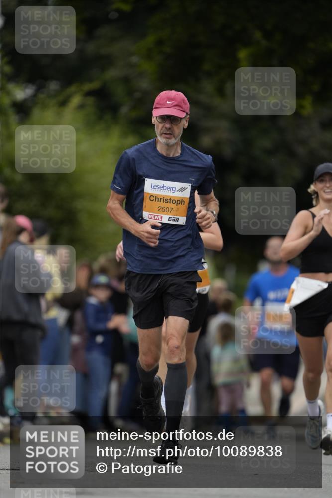 30.08.2026 - Blankeneser Heldenlauf Patografie http://msf.ph/oto/10089838 30.08.2026 11:56:32 Ziel 2507, 2717, 2916, 4206 meine-sportfotos.de