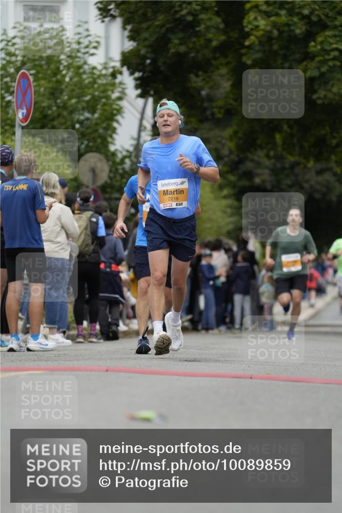 30.08.2026 - Blankeneser Heldenlauf Patografie http://msf.ph/oto/10089859 30.08.2026 11:56:43 Ziel 2219, 2289, 2507, 2610, 2916 meine-sportfotos.de