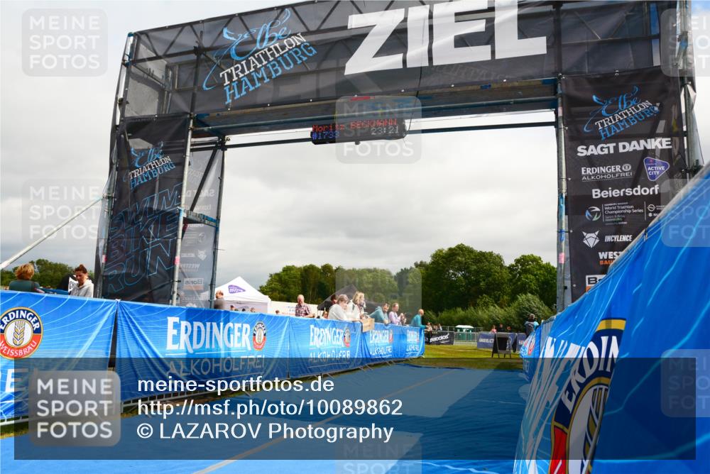 30.08.2026 - Elbe Triathlon Hamburg LAZAROV Photography http://msf.ph/oto/10089862 30.08.2026 12:45:52 Ziel  meine-sportfotos.de