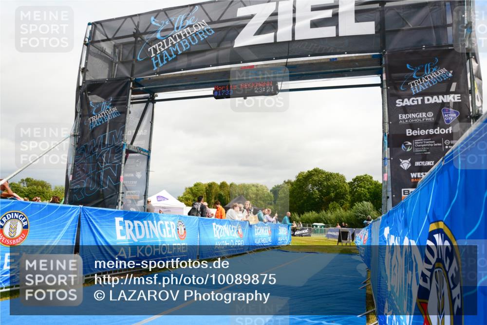 30.08.2026 - Elbe Triathlon Hamburg LAZAROV Photography http://msf.ph/oto/10089875 30.08.2026 12:46:07 Ziel  meine-sportfotos.de