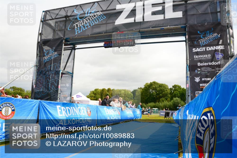 30.08.2026 - Elbe Triathlon Hamburg LAZAROV Photography http://msf.ph/oto/10089883 30.08.2026 12:46:10 Ziel  meine-sportfotos.de