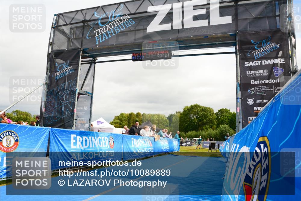 30.08.2026 - Elbe Triathlon Hamburg LAZAROV Photography http://msf.ph/oto/10089889 30.08.2026 12:46:10 Ziel  meine-sportfotos.de